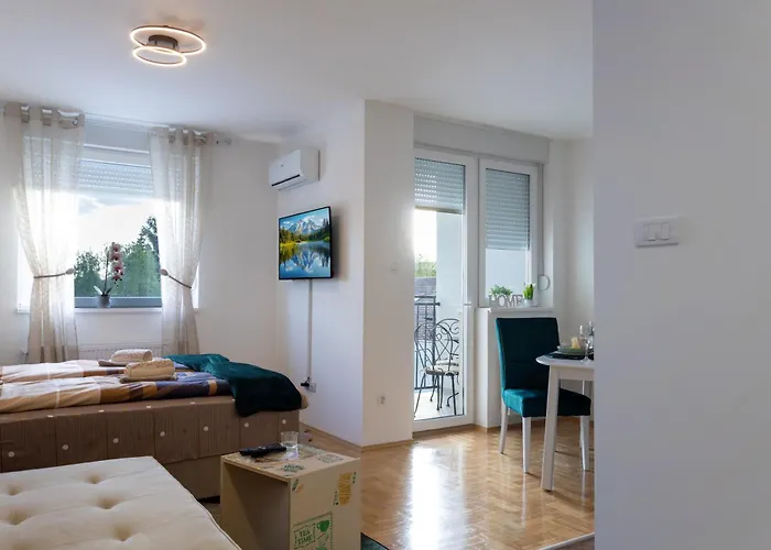 Lägenhet Lana Lux 18 *